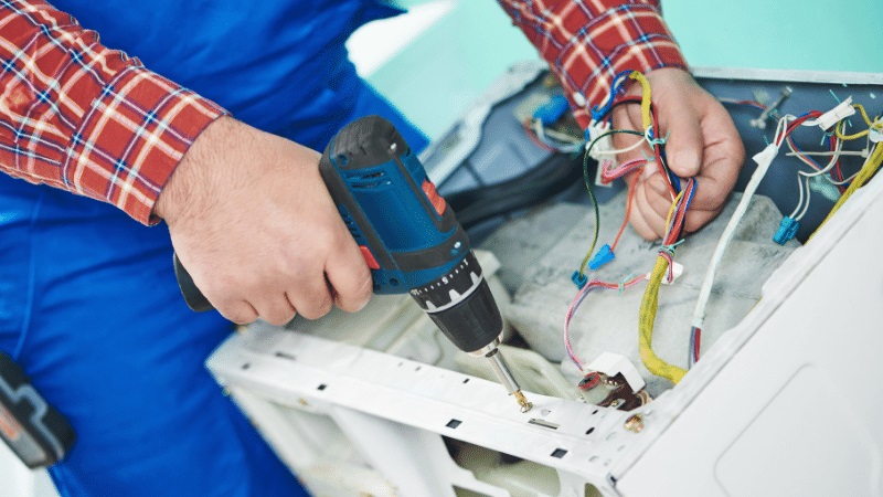 Başiskele Hitachi servisi orijinal yedek parça kullanımı